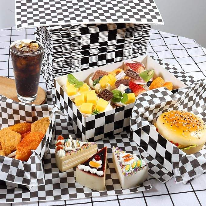4-pound Racing Party Large Paper Food Trays, Disposable Black and White Checked Paper 4-corner Pop-up Trays