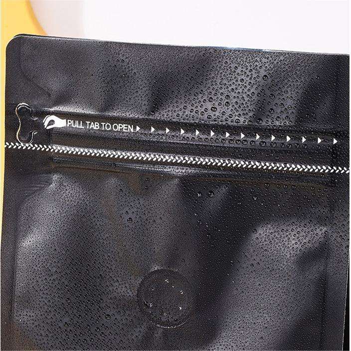 Customizable High Quality Stand-Up Coffee Bags Sleek Design Re-Sealable Feature for Small Roasters Large Coffee Producers