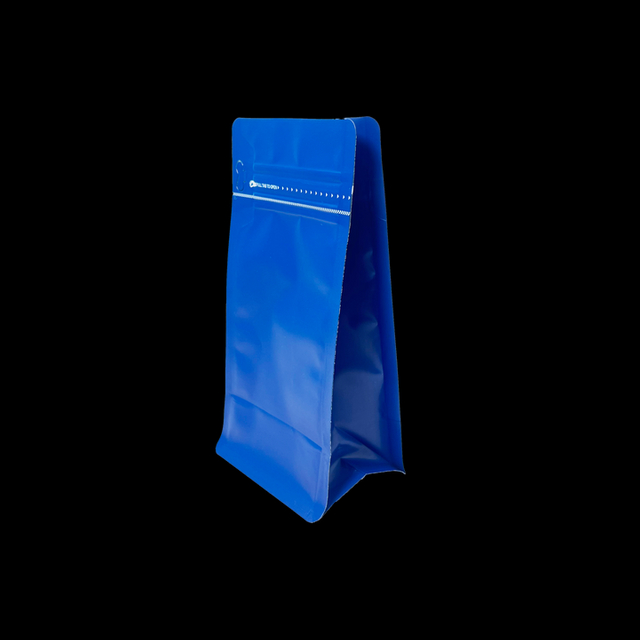 There Are sealed Bags with Aluminum Coating Suitable for Storing Coffee Beans the Design Features an Octagonal Seal Coffee Bags